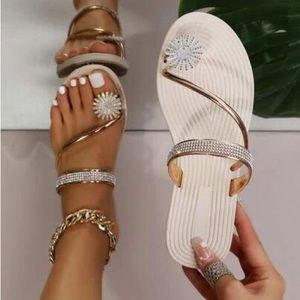 Glamorous Outdoors Thong Sandals With, Rhinestone De